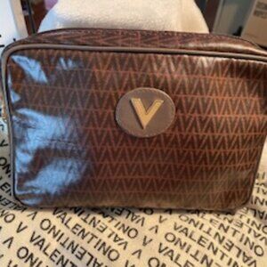 MARIO VALENTINO, AUTHENTIC EUC V LOGO PVC LEATHER CLUTCH HANDBAG